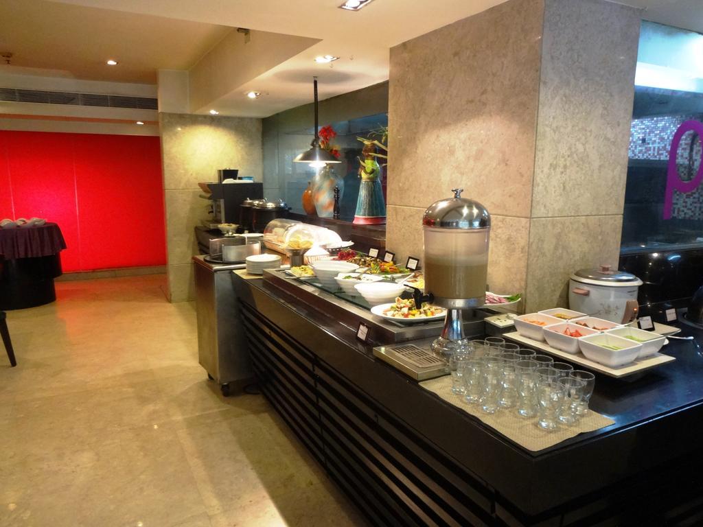 Royal Orchid Central Bangalore, Mg Road Dış mekan fotoğraf