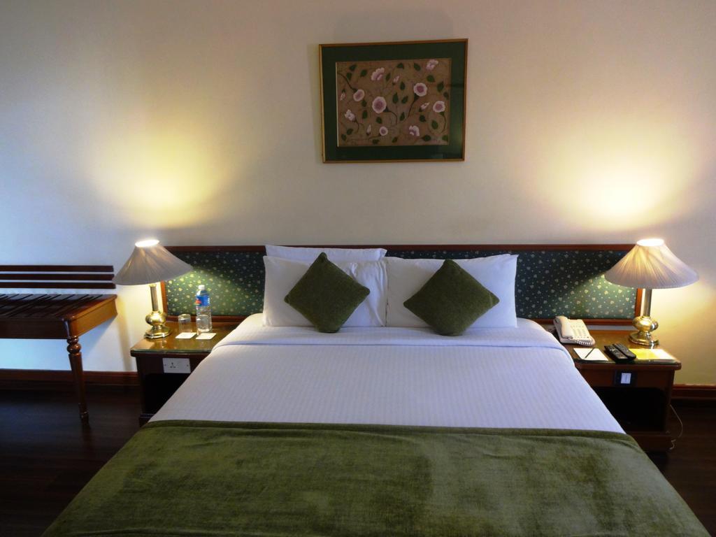 Royal Orchid Central Bangalore, Mg Road Dış mekan fotoğraf