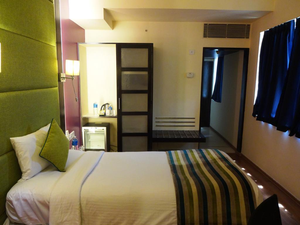 Royal Orchid Central Bangalore, Mg Road Dış mekan fotoğraf