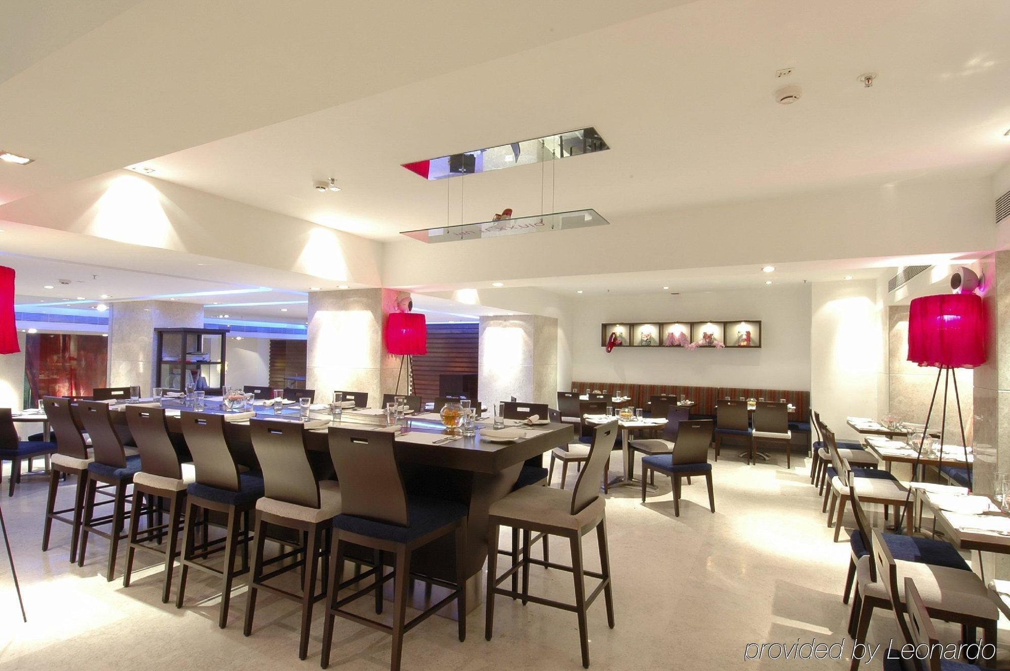 Royal Orchid Central Bangalore, Mg Road Restoran fotoğraf